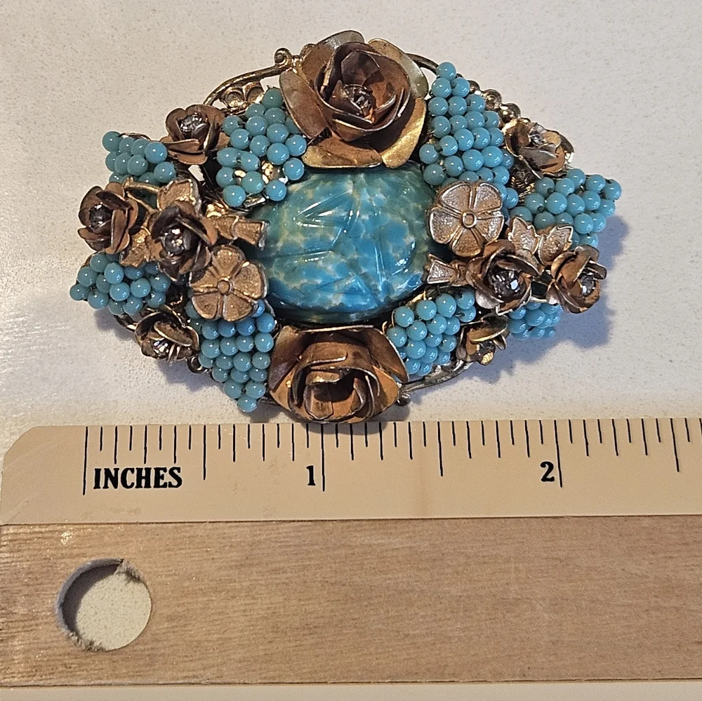 Vintage Miriam Haskell Floral Turquoise Glass Scarab Rhinestone Gold Brooch - Picture 6 of 7